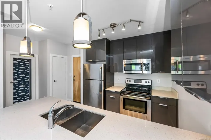 302 2871 Jacklin Rd, Langford