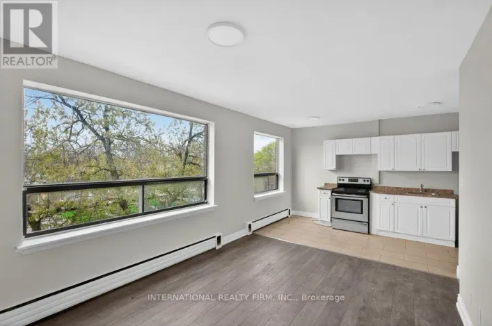 302 - 295 MELVIN AVENUE, Hamilton
