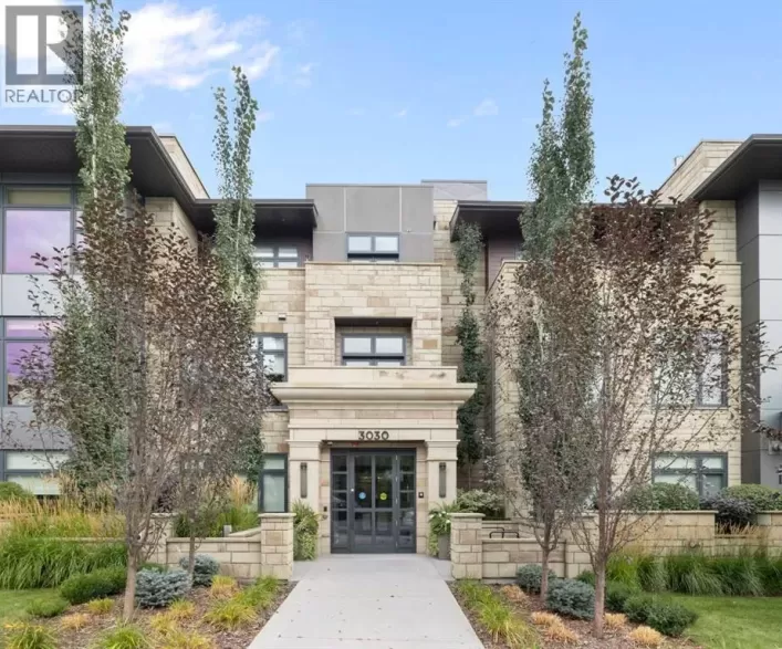 302, 3030 17 Street SW, Calgary