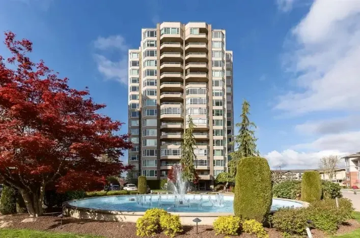 Apartment for sale: 302 3150 GLADWIN ROAD, Abbotsford
