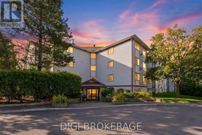 302 - 318 LORRY GREENBERG DRIVE, Ottawa