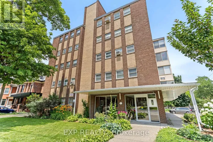 302 - 38 CHARLTON AVENUE W, Hamilton
