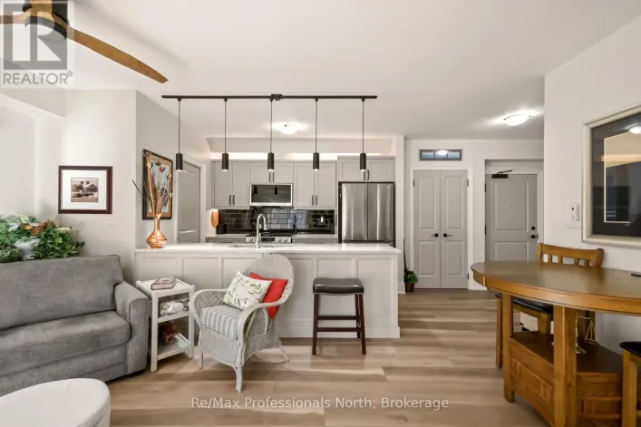 302 - 391 JAMES STREET W, Gravenhurst)