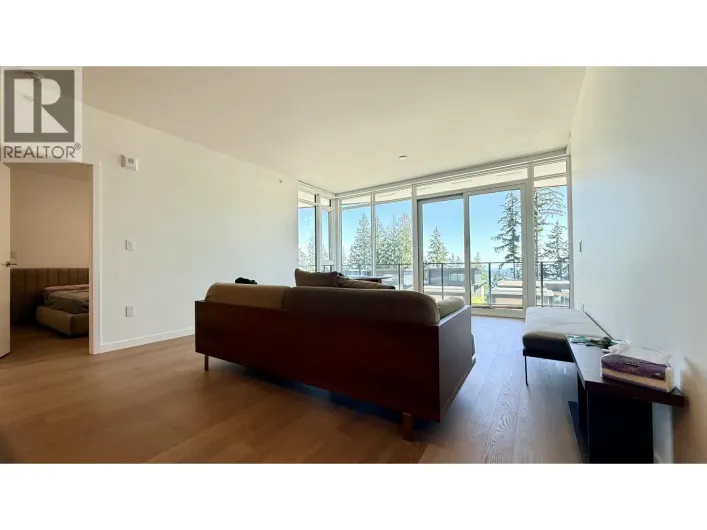 302 3963 UPLANDS WAY, West Vancouver