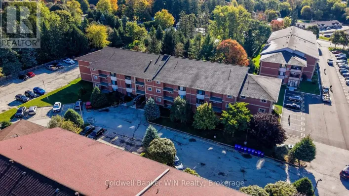 302 - 440 DURHAM STREET W, Wellington North