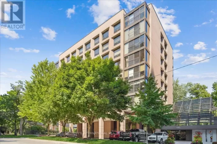 302 - 449 WALMER ROAD, Toronto
