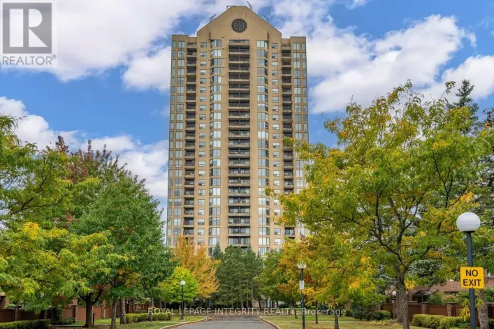 302 - 545 ST LAURENT BOULEVARD, Ottawa