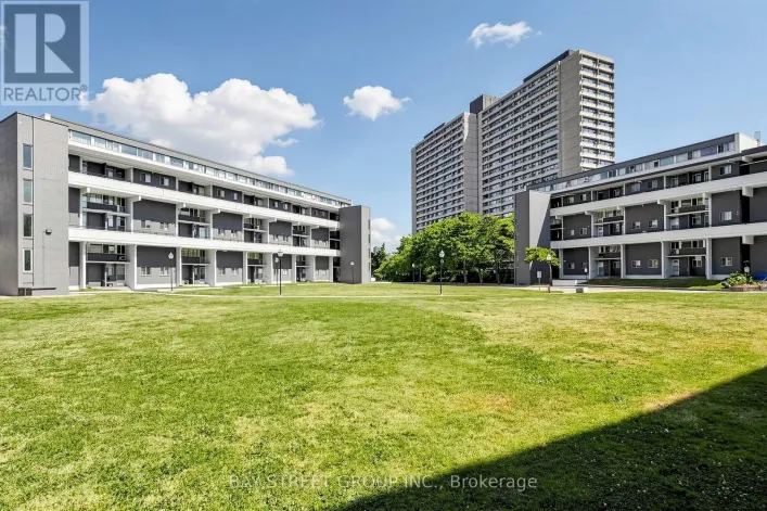 302 - 55 SUNNY GLENWAY, Toronto