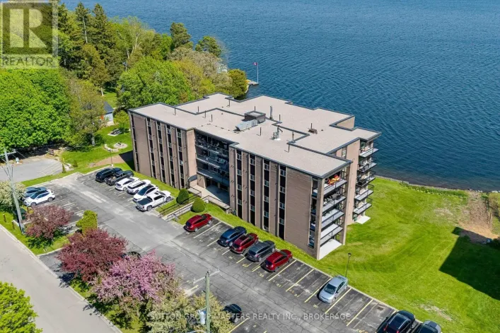 302 - 610 WILLIAM STREET SOUTH, Gananoque