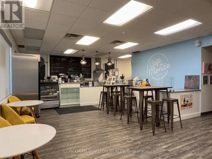 302 - 614 CORONATION BOULEVARD, Cambridge