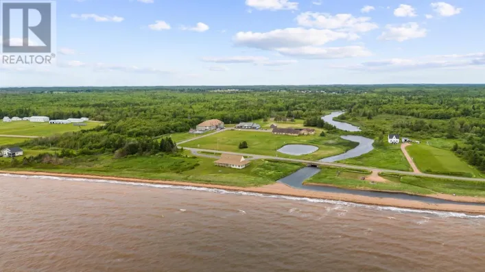 302 6216 Route 11, Mont Carmel