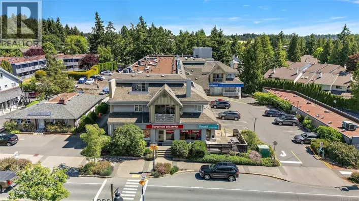 302 7143 West Saanich Rd, Central Saanich