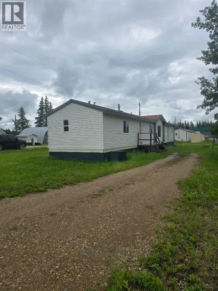 302, 72133 Range Road 11, DeBolt