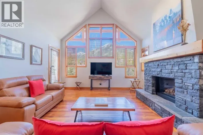 Apartment for sale: 302, 801 Benchlands Trail, Canmore