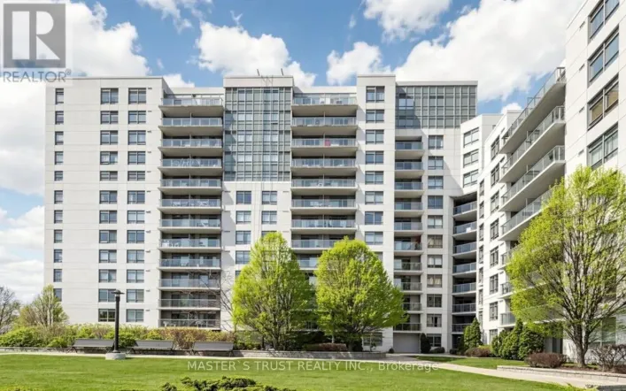 302 - 812 LANSDOWNE AVENUE, Toronto