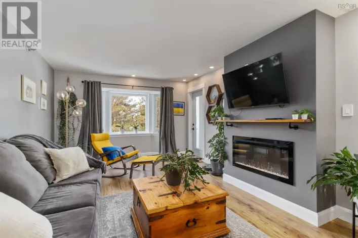 302 83 Kearney Lake Road, Halifax