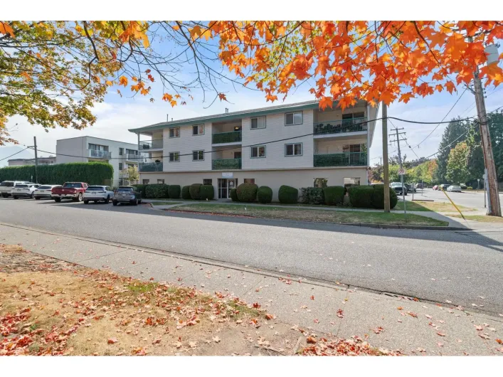 302 9006 EDWARD STREET|Chilliwack Proper West, Chilliwack