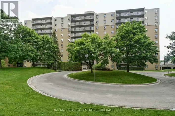 302 - 931 WONDERLAND ROAD S, London South