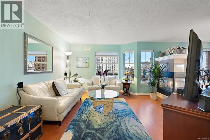 302 935 Johnson St, Victoria