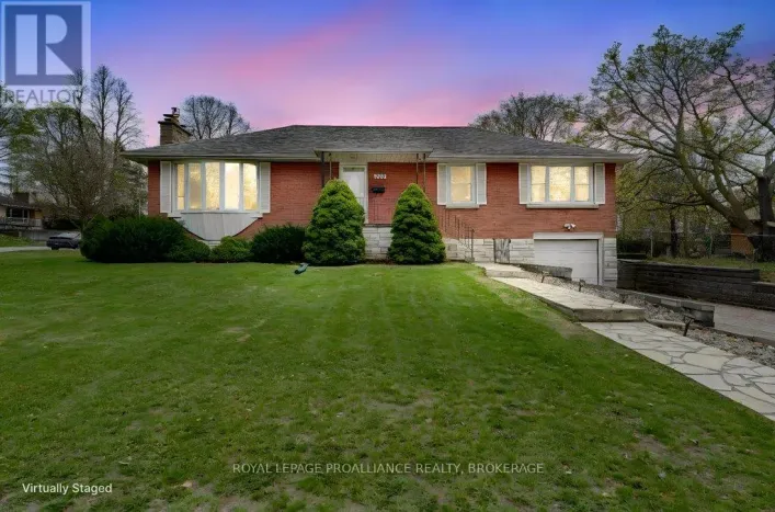 302 ARROWHEAD PLACE, Kingston