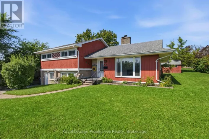 302 KING STREET, Quinte West