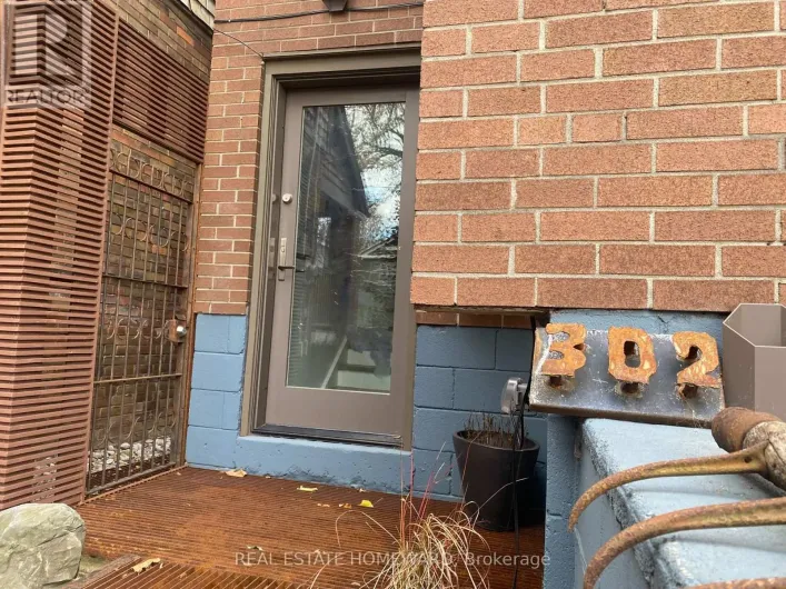 302 RHODES AVENUE, Toronto