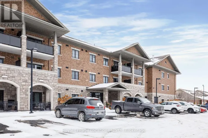 303 - 1 CHAMBERLAIN CRESCENT, Collingwood