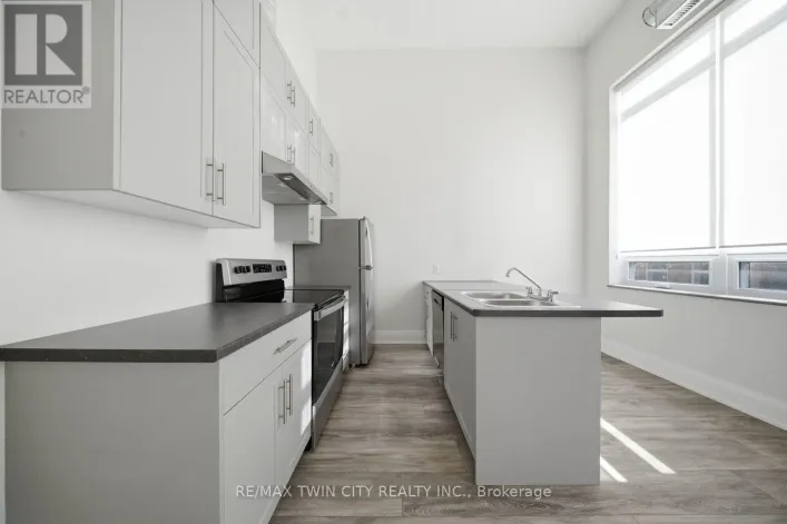 303 - 11 QUEEN STREET, Brantford