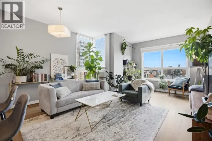 303, 1110 3 Avenue NW, Calgary