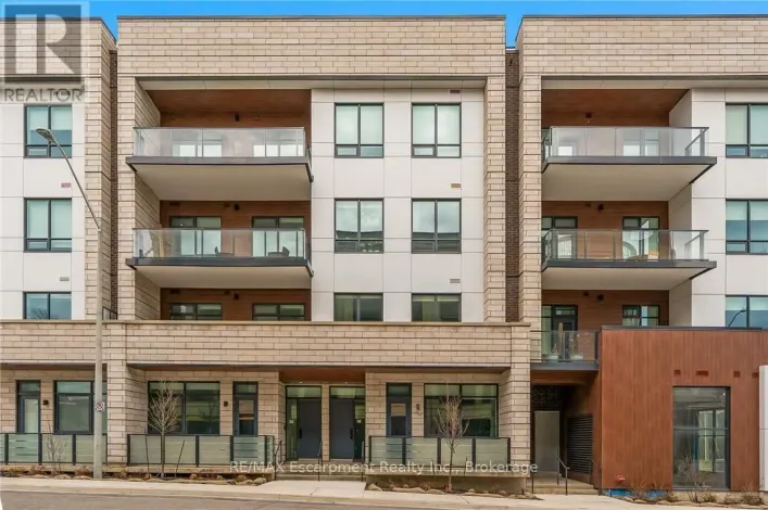303 - 123 MAURICE DRIVE, Oakville