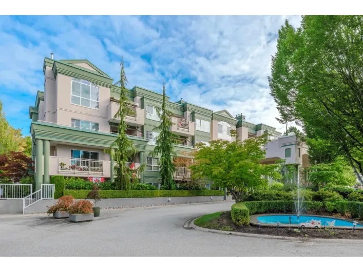 303 13870 70 AVENUE, Surrey