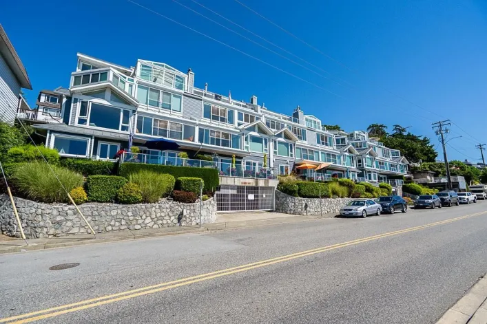 303 15165 MARINE DRIVE, White Rock