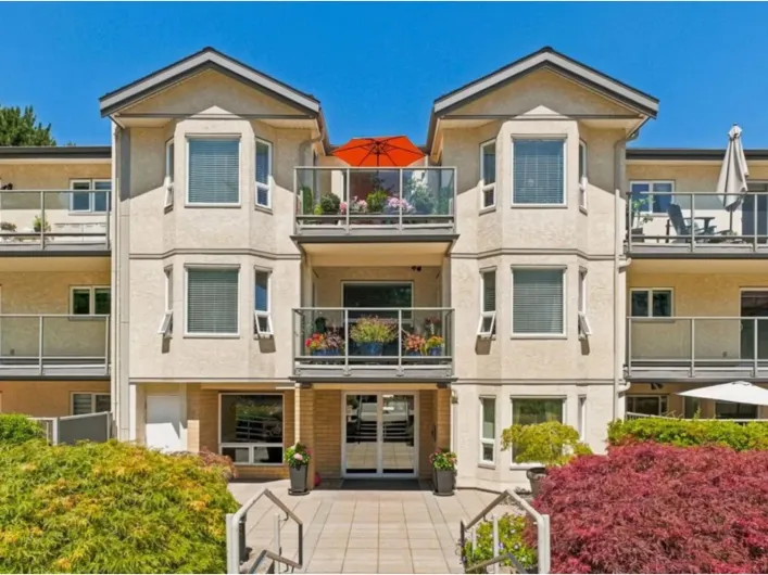 303 15255 18 AVENUE, Surrey