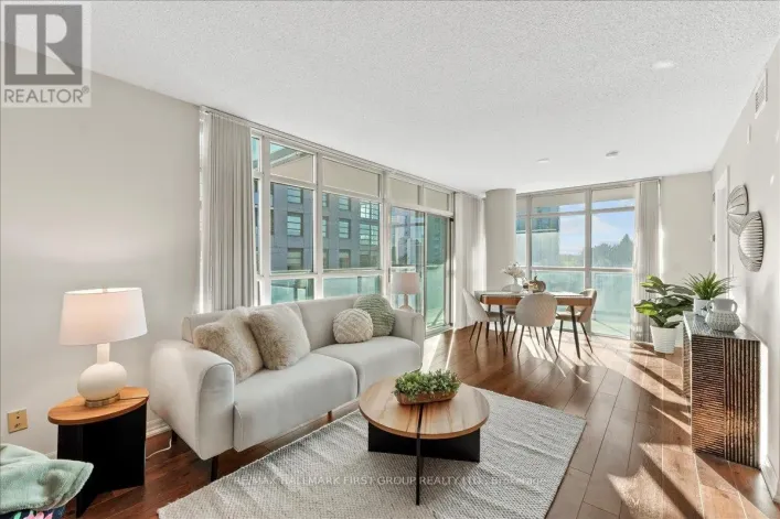 303 - 1600 CHARLES STREET, Whitby