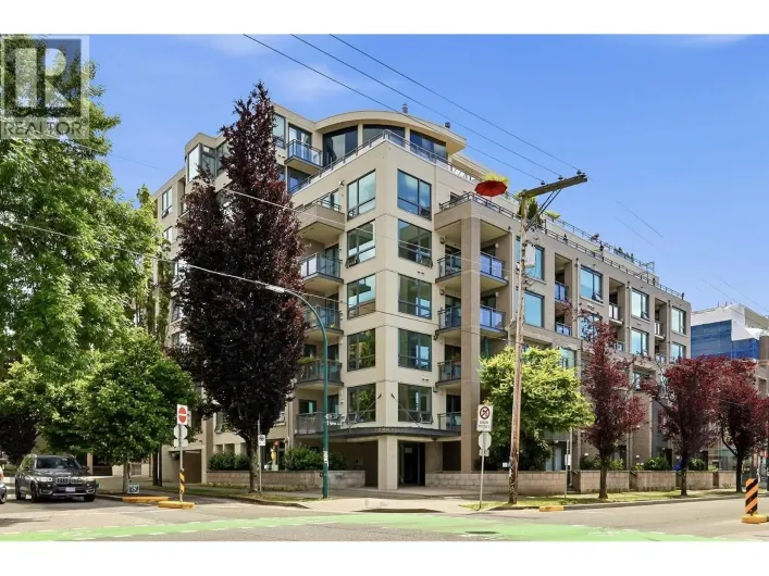 303 1888 YORK AVENUE, Vancouver
