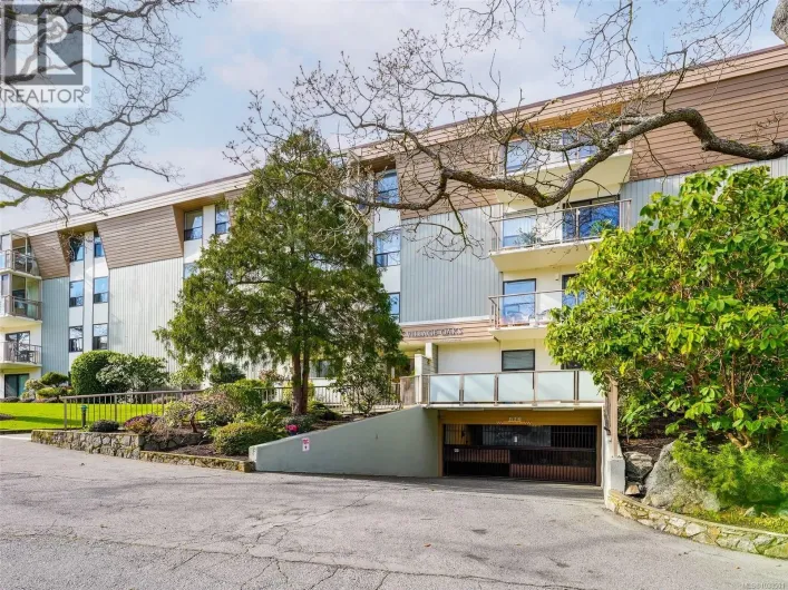 303 2125 Oak Bay Ave, Oak Bay
