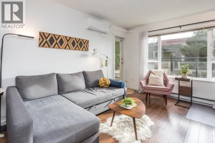 303 221 ELEVENTH STREET, New Westminster