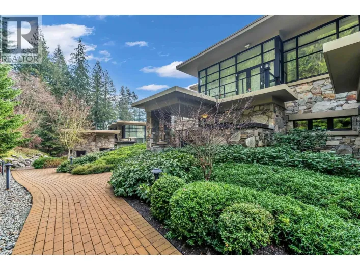 303 2245 TWIN CREEK PLACE, West Vancouver