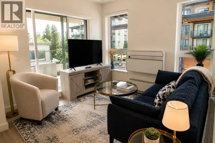 303 245 BEWICKE AVENUE, North Vancouver