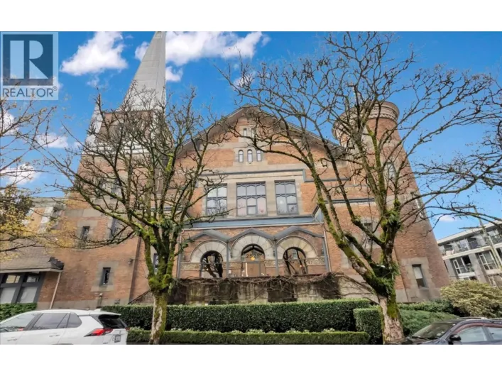 303 2525 QUEBEC STREET, Vancouver