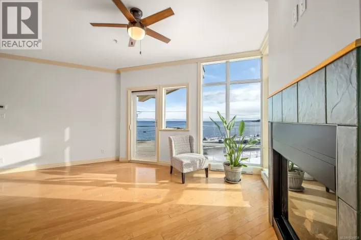 303 2676 Island Hwy, Campbell River