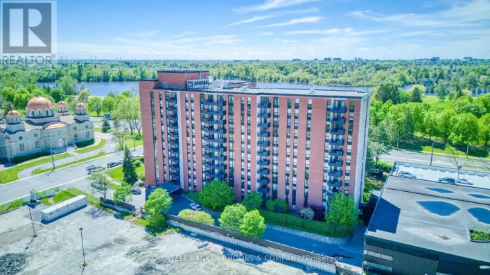 303 - 2951 RIVERSIDE DRIVE, Ottawa