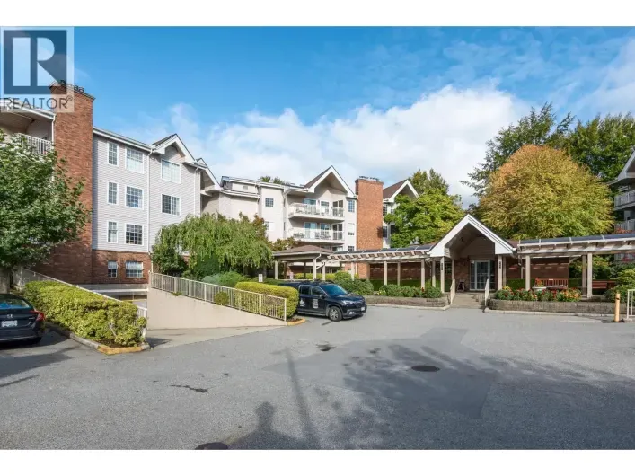 303 2963 BURLINGTON DRIVE, Coquitlam