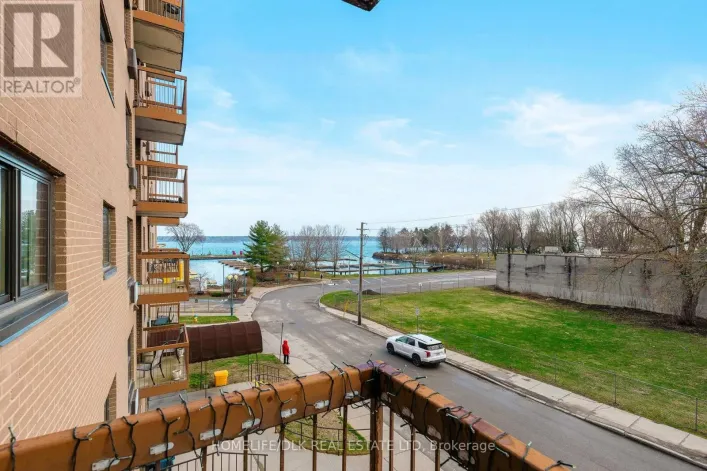 303 - 3 APPLE STREET, Brockville