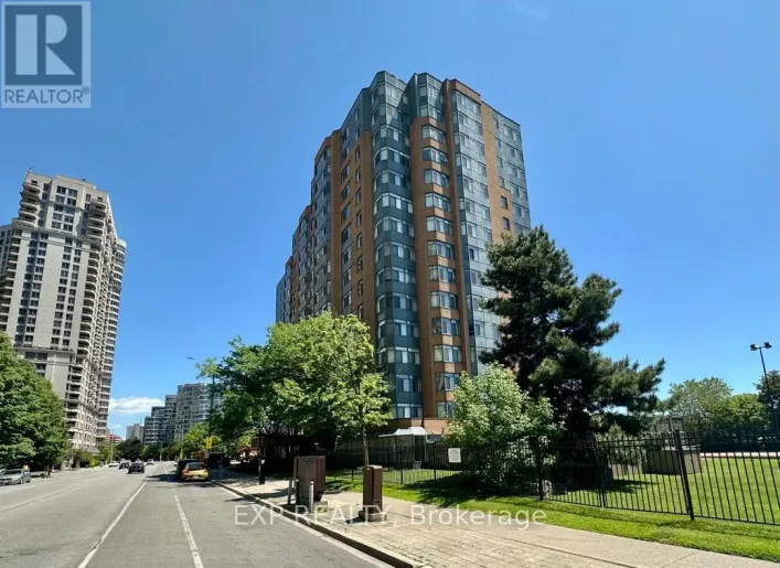 303 - 300 WEBB DRIVE, Mississauga