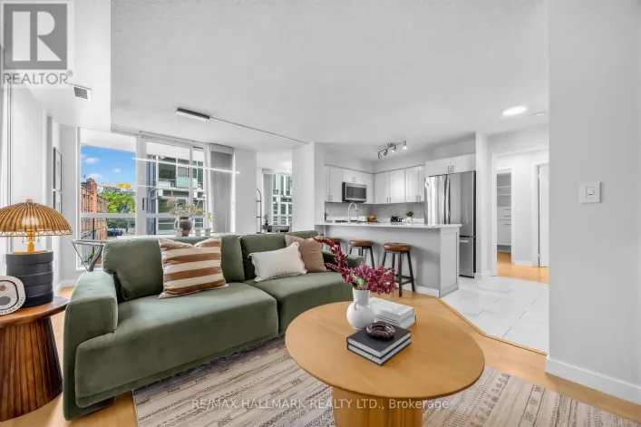 303 - 311 RICHMOND STREET, Toronto