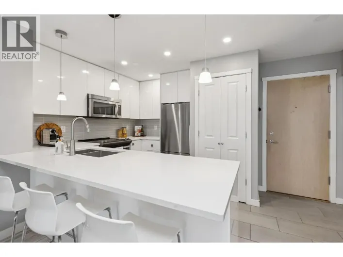 303 3142 ST JOHNS STREET, Port Moody