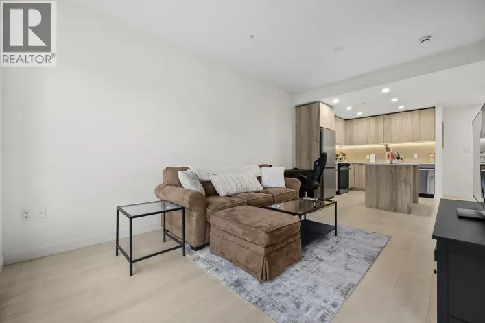 303 3596 MALSUM DRIVE, North Vancouver