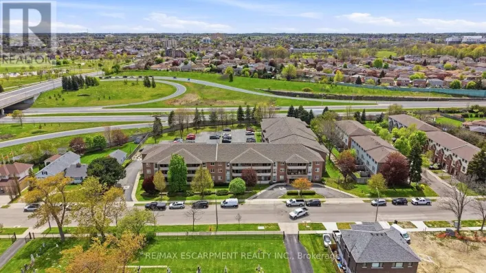 303 - 416 LIMERIDGE ROAD, Hamilton