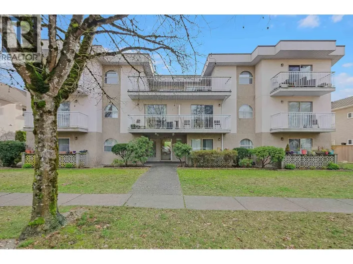 303 458 E 44TH AVENUE, Vancouver